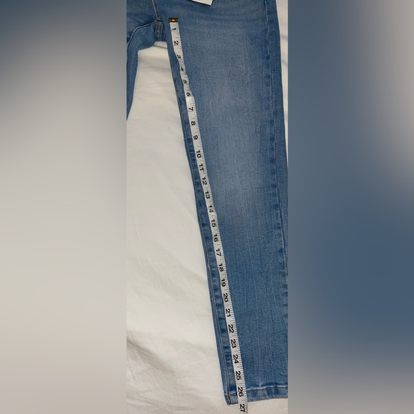 ZARA Mid-Rise Skinny Jeans - Light Blue | Z1975 0108/022 - Size 10 - Picture 6 of 6